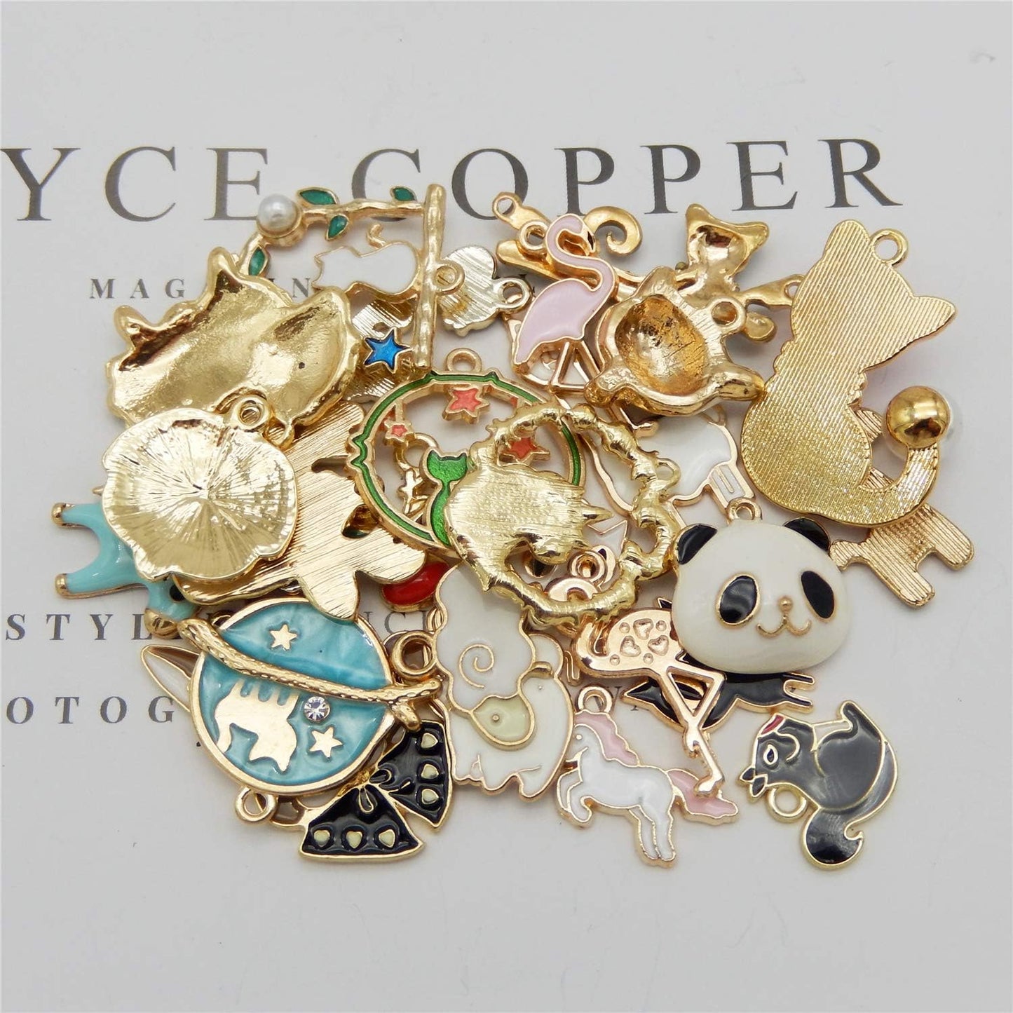 100pcs(50PAIRS) Assorted Animal Enamel Pendants Charms Dog Cat Bee Flamingo Giraffe Unicorn Enamel Charms for Bracelet Earring Necklace Making